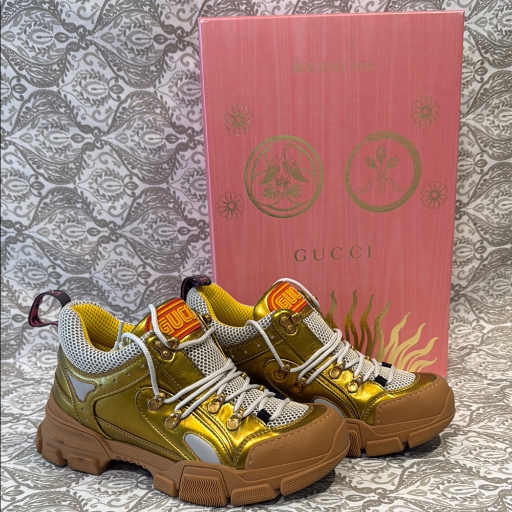 RARE GUCCI GOLD FLASHTREK  SNEAKERS